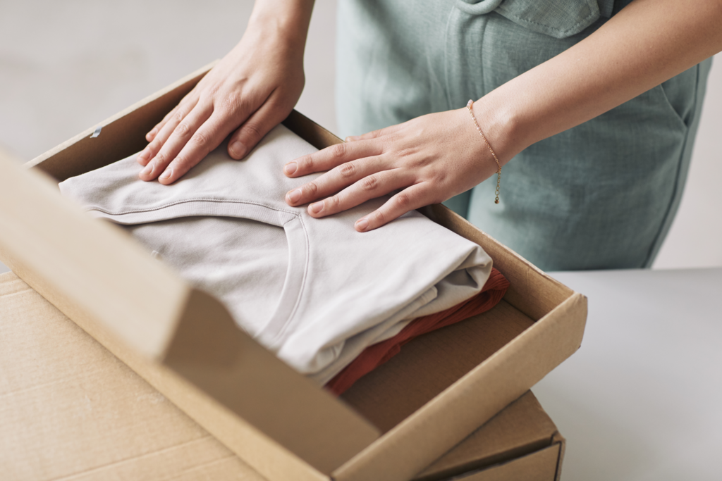 11 Expert Hacks for Effortless Clothes Packing