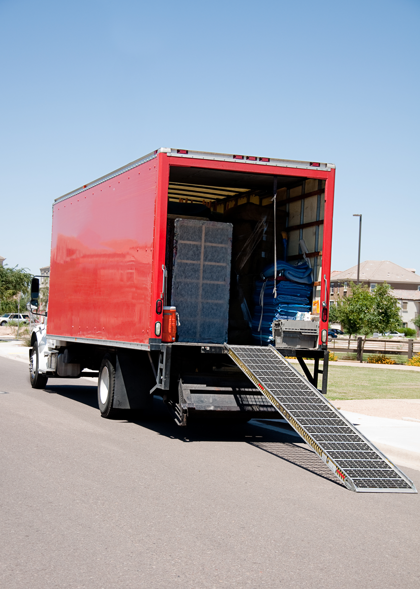 Mastering the Art of Loading and Unloading with Keep On Moving Company